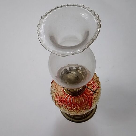 Vintage Red White Gold Oil Glass Lamp - Picture 7 of 9